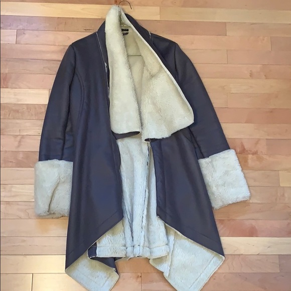 Winter coat from sisley 100% polyester - Picture 1 of 8